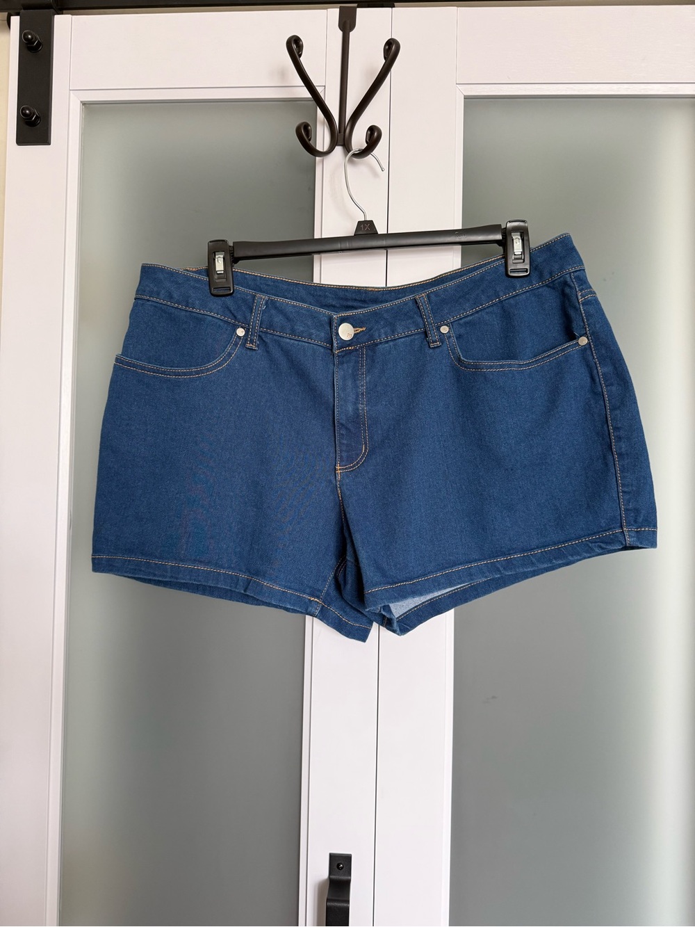Ladies Stretch Denim Shorts